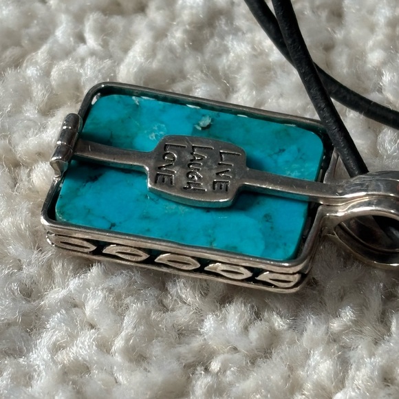 Vintage Collection of Turquoise and Sterling Silver Jewelry - Picture 7 of 10
